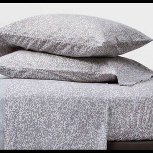 Opalhouse twin xl sheet set- new in package